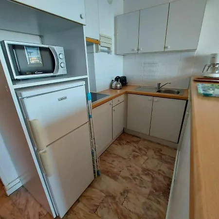 Apartamento 2 Pieces Avec Terrasse En Front De A Louer - Fr-1-423-181