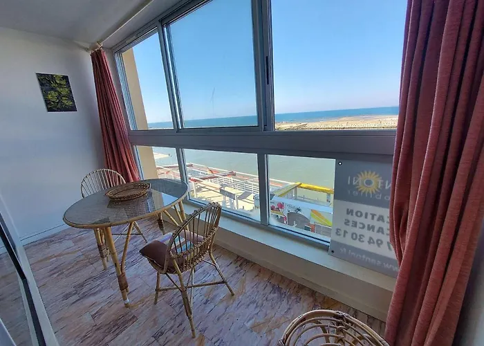 Апартаменты 2 Pieces Avec Terrasse En Front De A Louer - Fr-1-423-181 *