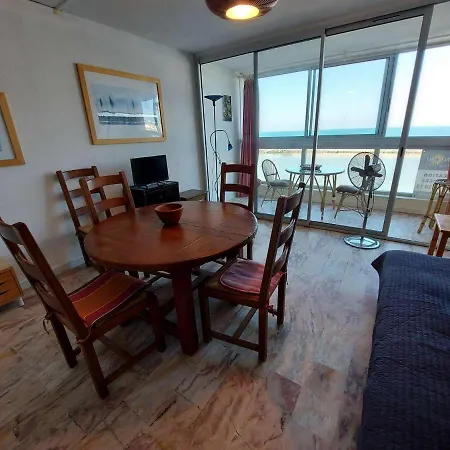 Apartment 2 Pieces Avec Terrasse En Front De A Louer - Fr-1-423-181 Le Grau-d'Agde